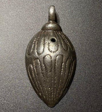 Viking periode Brons Zeldzame, enorme, artistiek versierde