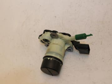 Adblue pomp Volkswagen Touran O113775, Nieuw