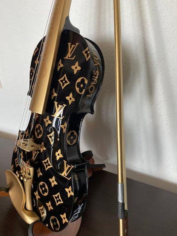 J.Reinhardt - Custom Louis Vuitton Violin - Noir & Gold
