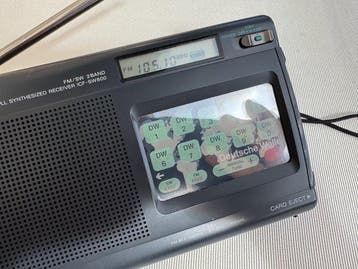 Sony - ICF-SW800 Portable Multi-Band Digital World Receiver