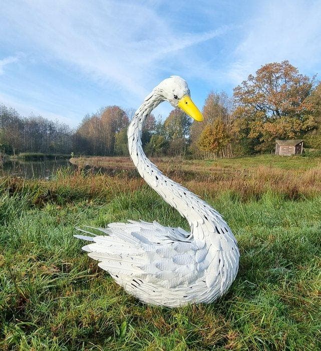 Figure - Lifelike swan - Fer, Antiek en Kunst, Curiosa en Brocante
