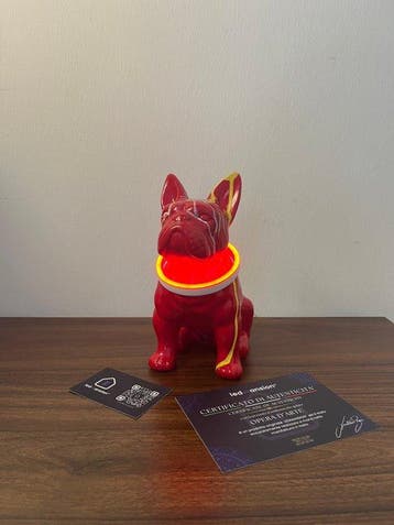 LEDMansion - Red Neon Guardian, Antiquités & Art