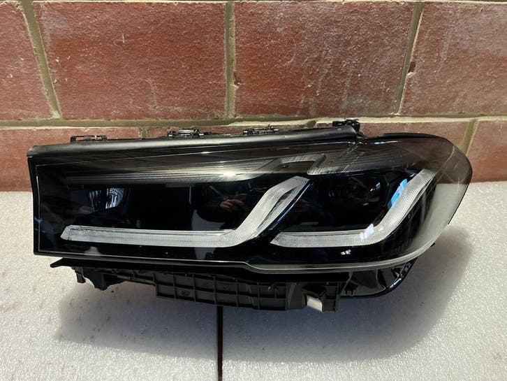 Phare av. gauche BMW 5 G30 / G31 LCI Shadow Line 5A388E3, Autos : Pièces & Accessoires, Éclairage, BMW, Utilisé, Enlèvement ou Envoi
