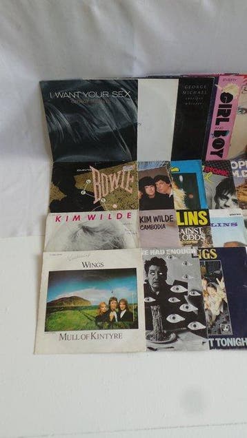 Various Artists/Bands in 1980s - 30 x 7 Singles feat., Nieuw in verpakking