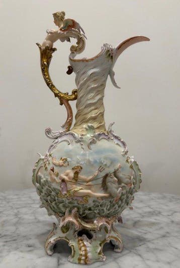 E. & A. Müller - Cruche - Model 1483/? - Porcelaine -