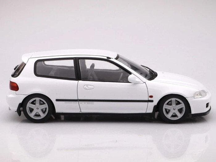 Solido 1:18 - Modelauto - Honda Civic EG 3 puertas, Hobby en Vrije tijd, Modelauto's | 1:5 tot 1:12