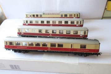 Märklin H0 - Wagon de passagers pour trains miniatures (4) -