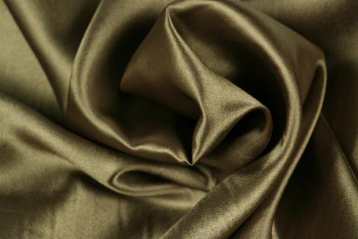 15 meter satijn stof - Taupe, Hobby en Vrije tijd, Stoffen en Lappen, 120 cm of meer, 200 cm of meer, Overige kleuren, Nieuw, Satijn of Zijde