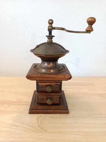 Koffiemolen (2) - Hout, Messing, Metaal
