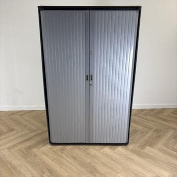 Gispen roldeurkast vv 4 legborden (hxbxd) 194x120x48 cm, Gebruikt
