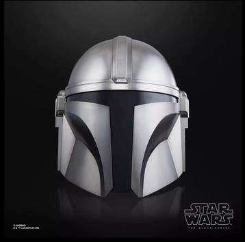 Star Wars - Hasbro - - Film rekwisiet Helm The Mandalorian