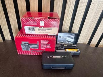 Veiling - Maglite zaklampen en maglite laders, Nieuw