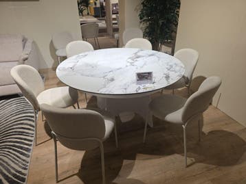 Uitschuifbare eettafel met Orion-stoelen, Huis en Inrichting, Nieuw