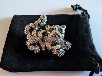 Beeld, Broche kat met Swarovski elementen - 3 cm - Metaal,