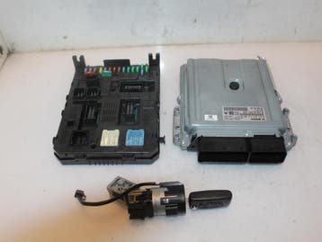 Computer Motormanagement Citroen C5 O84690, Nieuw