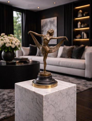 Bronzen Beeld – Elegante Danseres- naam Lorenzl - Sculpture,