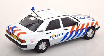 Triple9 1:18 - Modelauto - Mercedes-Benz 190E (W201) - Dutch, Hobby en Vrije tijd, Nieuw