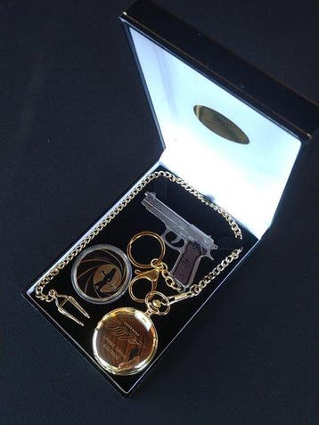 James Bond - Lot of 3 - Limited Edition 24K Gold plated, Verzamelen, Nieuw