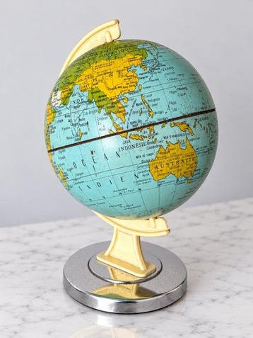 Celestial and terrestrial globes - Early Mid-Century Tin, Antiek en Kunst