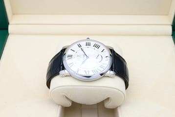 Cartier Rotonde Ref. W1556369 Year 2017 (Box & Papers), Handtassen en Accessoires, Overige merken, Leer, Staal, Polshorloge