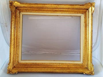 Cadre de présentation (2) - Bois à feuille dor, dimensions