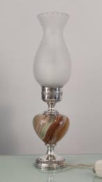 Tafellamp - Opaline glas - Zilveren lamp en onyx