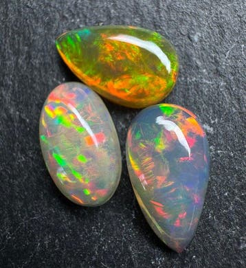 Opaal Cabochons- 1.1 g - (3), Collections, Minéraux & Fossiles