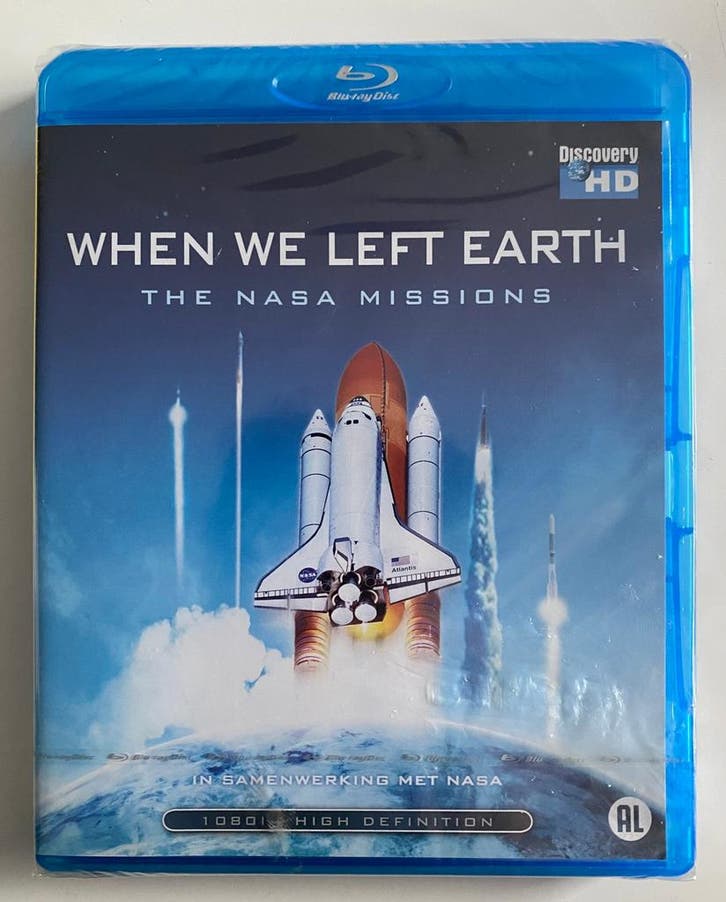 WHEN WE LEFT EARTH THE NASA MISSIONS (IN SEAL) (BLURAY), Cd's en Dvd's, Blu-ray, Gebruikt