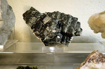 Mineralencollectie - Hoogte: 32 cm - Breedte: 25 cm- 3970 g