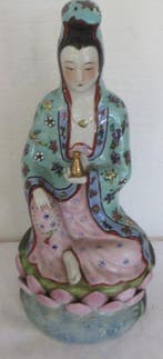 Figurine - Betoverend porseleinen beeld van Guanyin – een, Antiek en Kunst