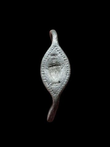 Oud-Grieks Stunning Silver Seal with Amphora as a sign on