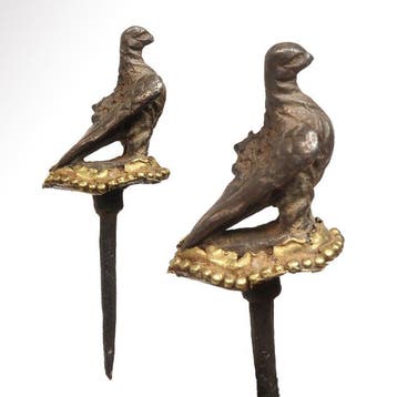 Oud-Romeins Zilver, Goud Speld met de Adelaar van Zeus