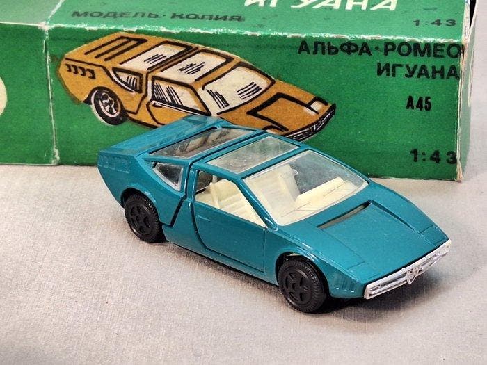 Alfa Romeo Iguana A-45 1/43 1969 MADE in USSR Remake 1:43 -, Hobby en Vrije tijd, Modelauto's | 1:5 tot 1:12