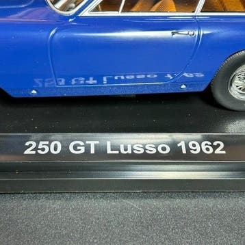 KK Scale 1:18 - Modelauto - KK Scale - 1:18 - Ferrari 250 GT, Nieuw