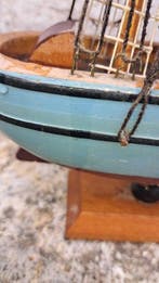 Bateau miniature