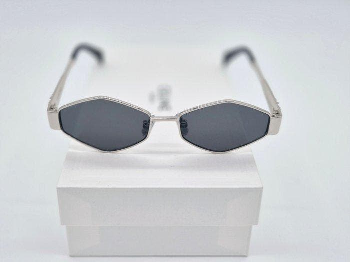 Céline - Triomphe - Lunettes de soleil, Handtassen en Accessoires, Zonnebrillen en Brillen | Dames