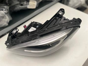 MERCEDES B KLASSE W246 XENON KOPLAMP LINKS A2468207161, Verzenden