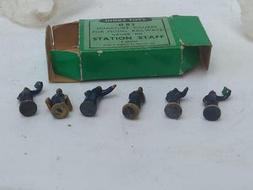 Dinky Toys 1:76 - Modelauto (7) - Original Issue NEW, Nieuw