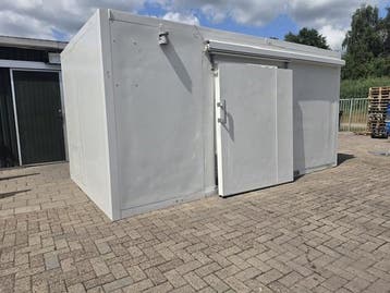 Vriescel 470 x 260 x 230 cm