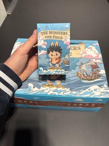 Pop Mart - Pop Labubu THE MONSTERS X ONE PIECE Blind Box -