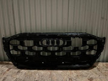 Calandre Audi Q8 SQ8 4M8 S-Line 2018 - Black, Autos : Pièces & Accessoires, Ophalen, Utilisé, Avant, Audi