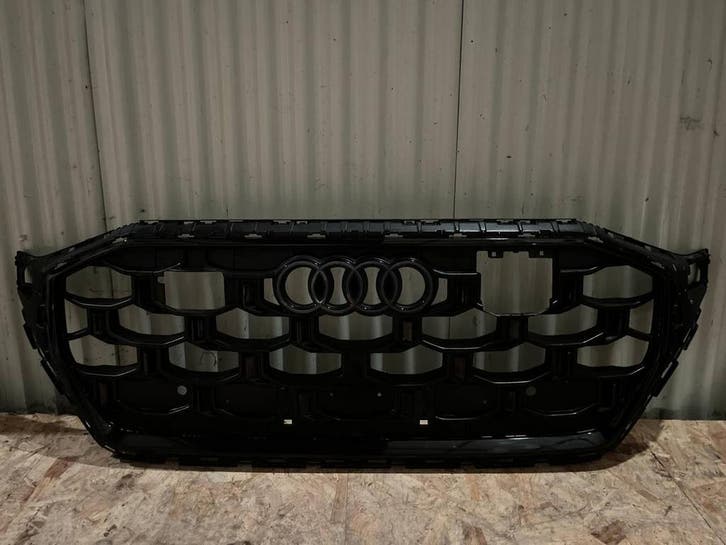 Calandre Audi Q8 SQ8 4M8 S-Line 2018 - Black, Auto-onderdelen, Carrosserie, Ophalen