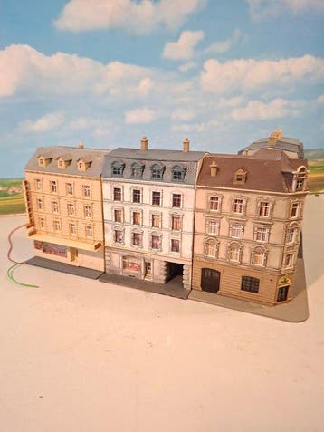 Pola N - Bâtiments pour trains miniatures (5) - Maisons de