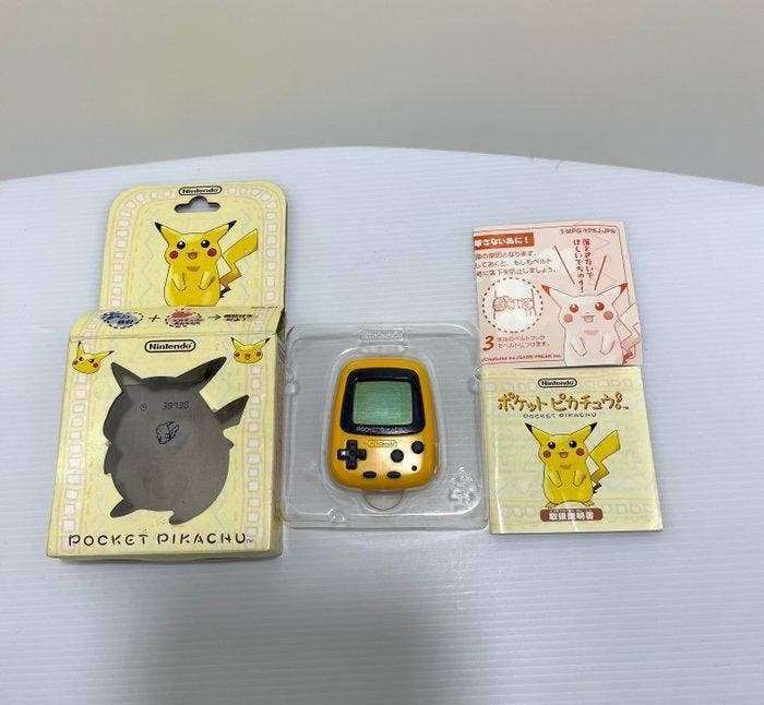 Nintendo - POCKET PIKACHU pedometer - Handheld gaming, Games en Spelcomputers, Spelcomputers | Overige Accessoires
