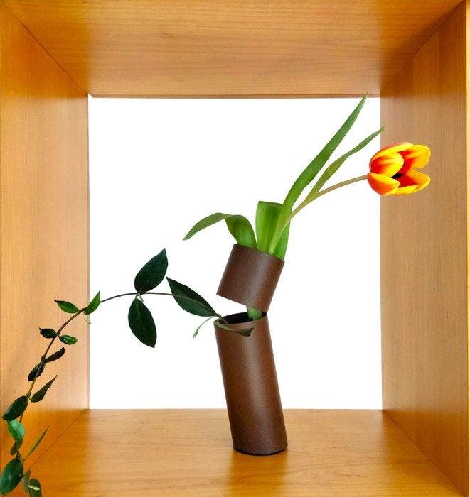 OUT design - Bloempot - Staal, Antiek en Kunst, Kunst | Designobjecten