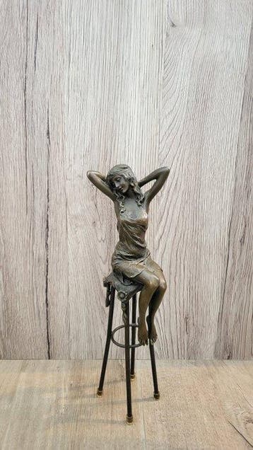 Gieterij JB - Pierre Collinet - Statue, Elegante dame op