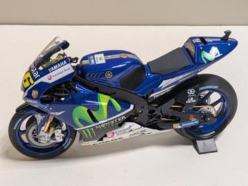 Minichamps 1:12 - Moto miniature - Yamaha YZR-M1, Nieuw