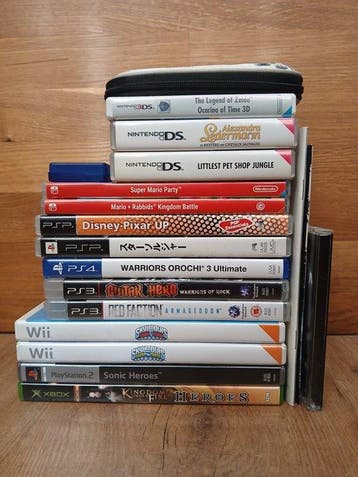 Nintendo, Sony, Xbox & more - Mixed Lot of Games &, Consoles de jeu & Jeux vidéo