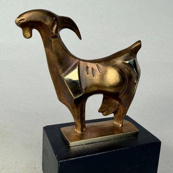 Robert Dyrcz - Sculpture, THE GOAT- bronze - 15 cm - Bronze