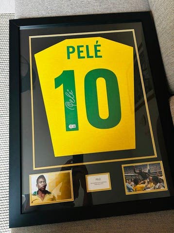 1966 - Pelé signé maillot du Brésil / cadre de luxe / COA